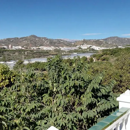 Holiday home Casa Paloma Blanca *