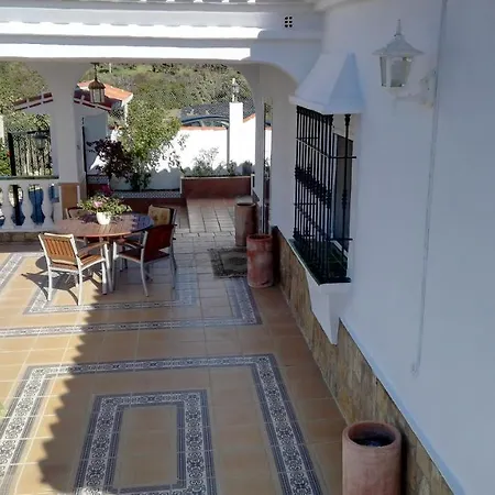 Casa Paloma Blanca